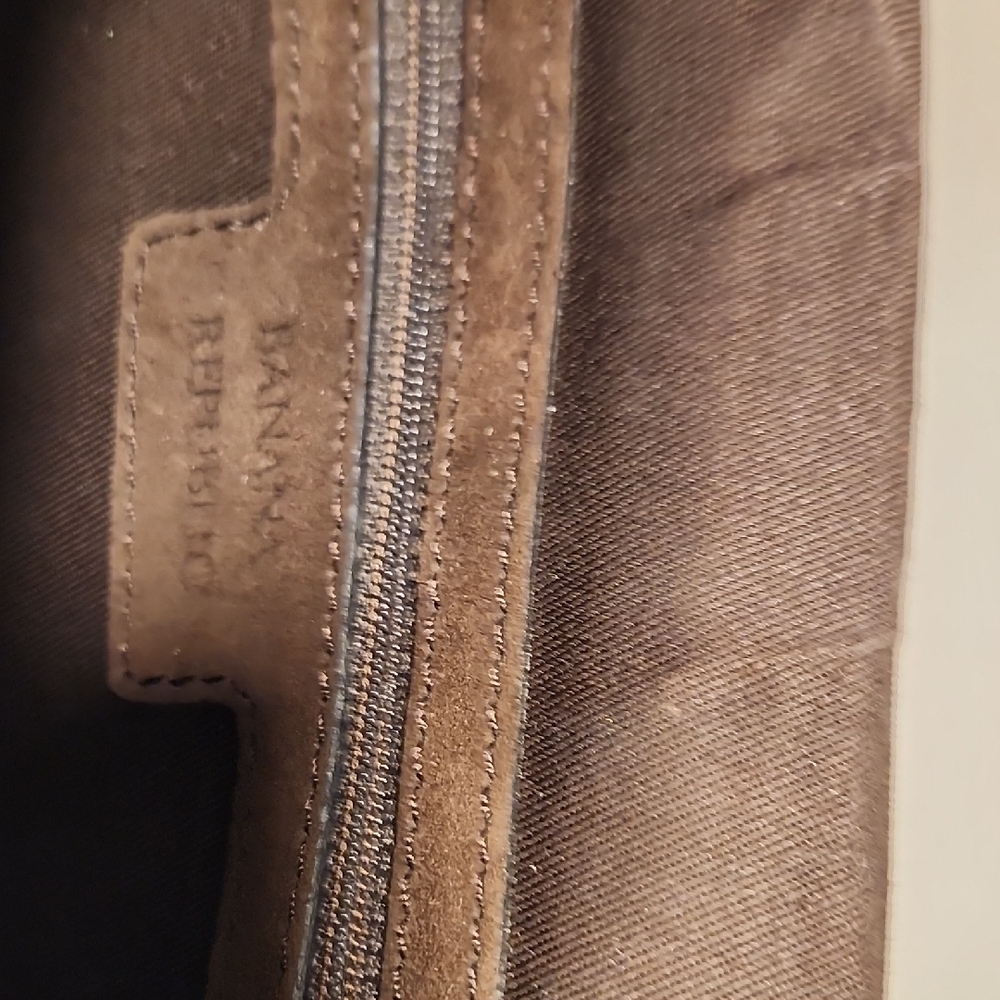 Banana Republic Chocolate and Gold Clutch - Picture 5 of 5